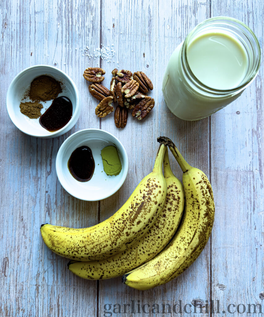 Vegan Lotsa Matcha Banana-Bread Smoothie ingredients